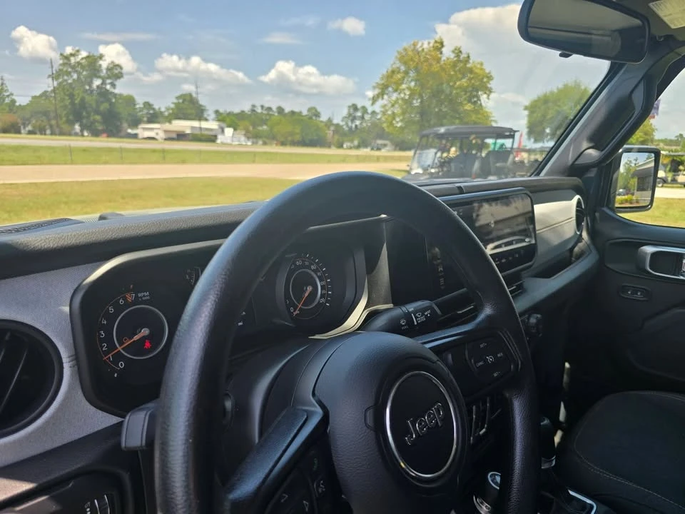 2025 Jeep JT Gladiator - Image 6 of 20