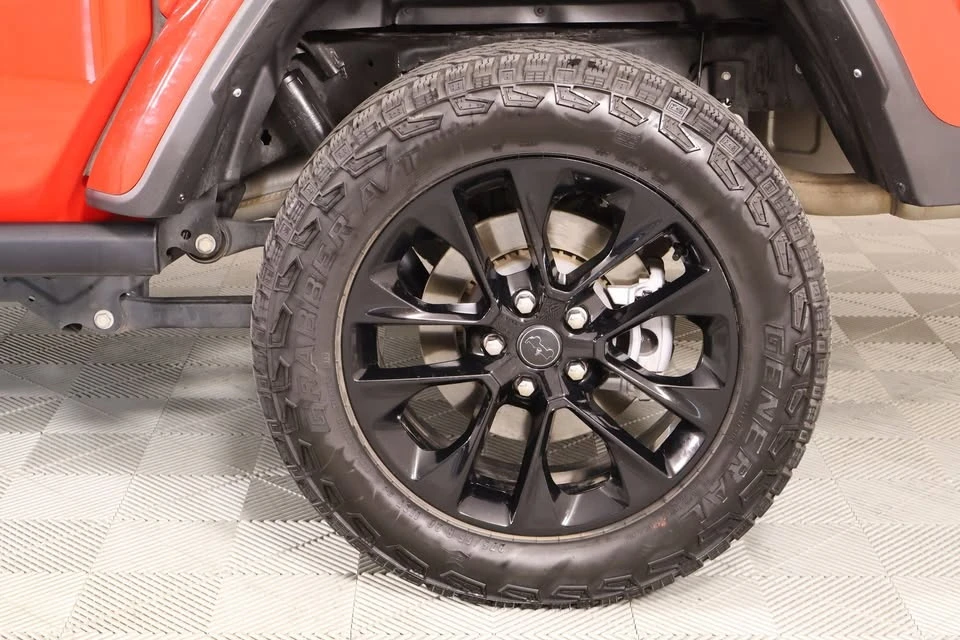 2025 Jeep JT Gladiator - Image 16 of 20