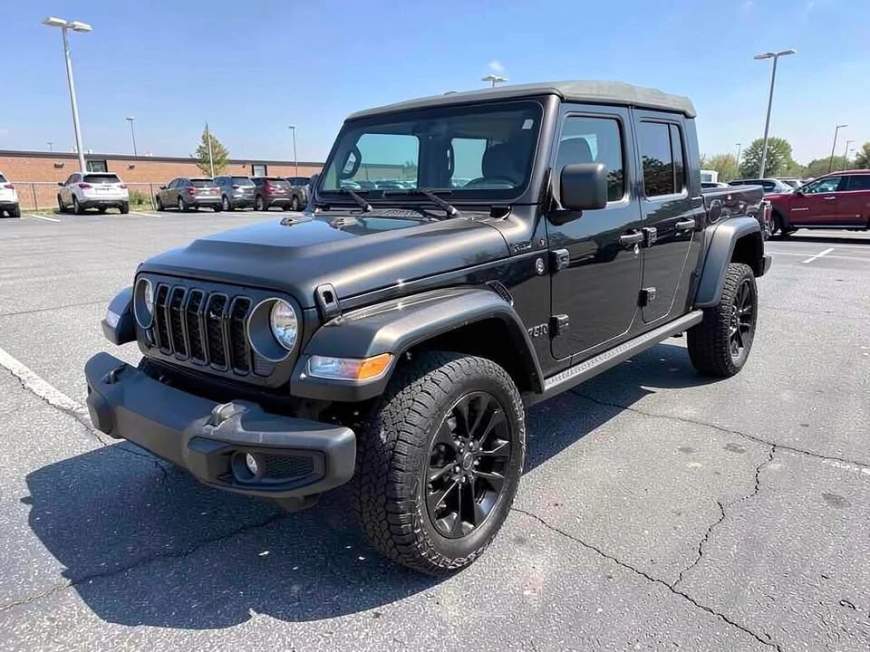 2025 Jeep JT Gladiator - Image 8 of 20