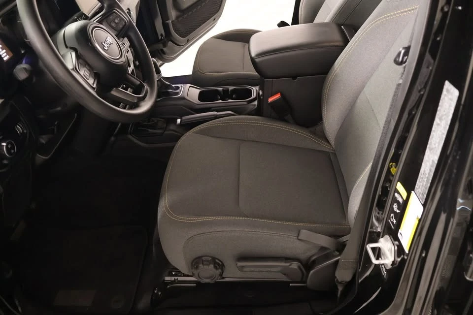 2025 Jeep JT Gladiator - Image 9 of 20
