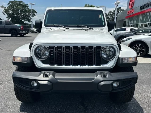 2025 Jeep JT Gladiator - Image 5 of 12
