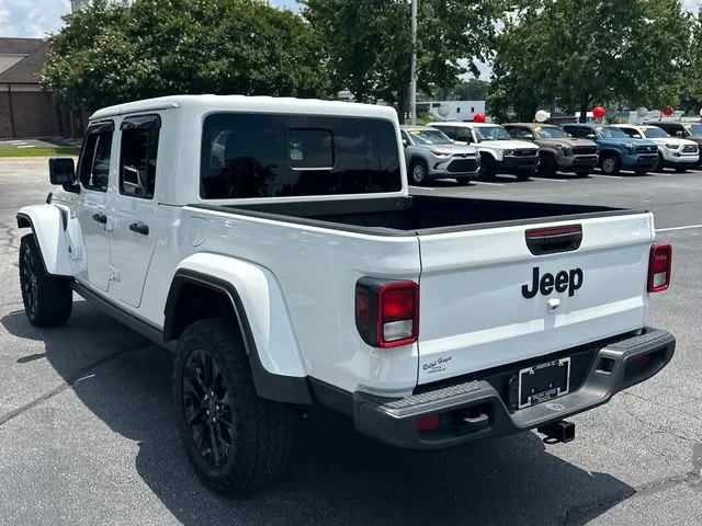 2025 Jeep JT Gladiator - Image 6 of 12