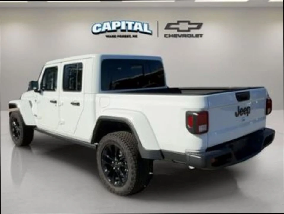 2025 Jeep JT Gladiator - Image 3 of 7