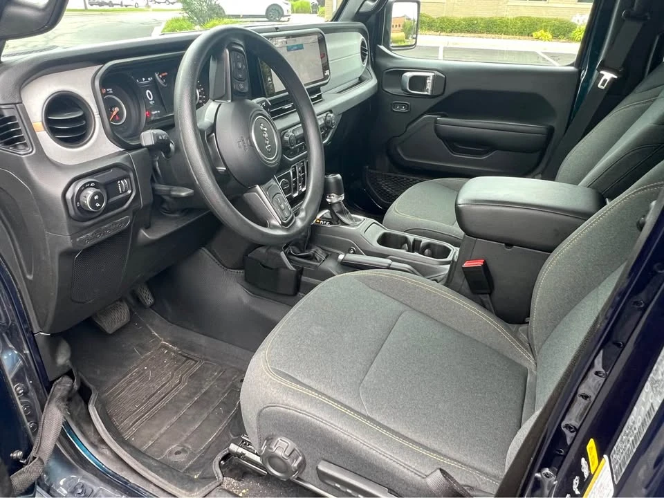 2025 Jeep JT Gladiator - Image 7 of 20