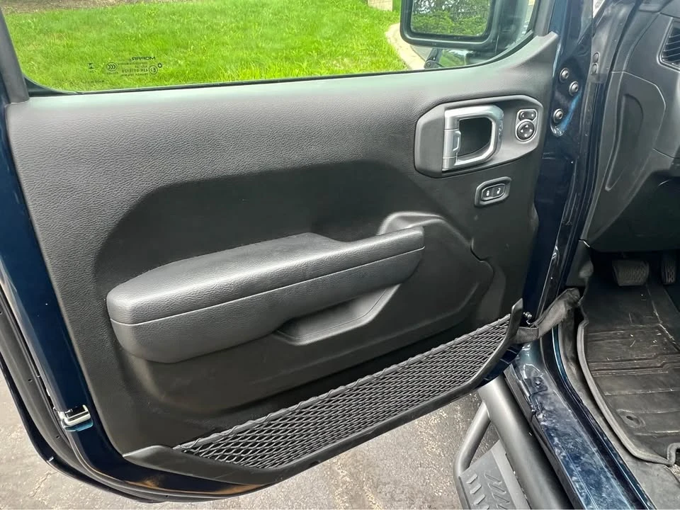 2025 Jeep JT Gladiator - Image 6 of 20