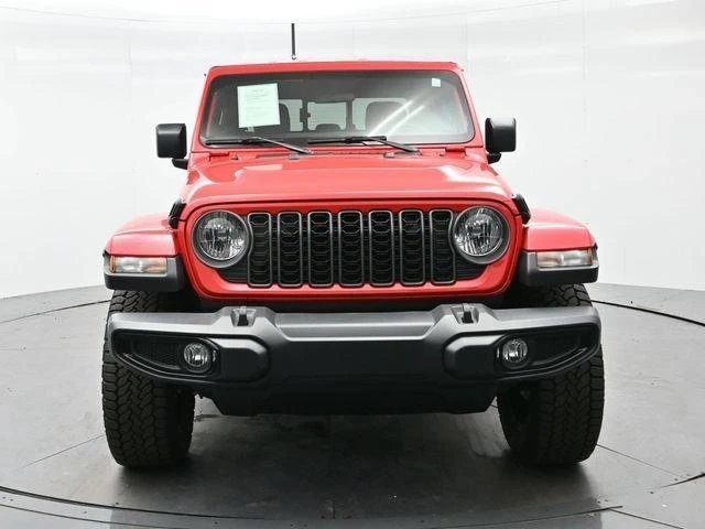 2025 Jeep JT Gladiator - Image 8 of 12