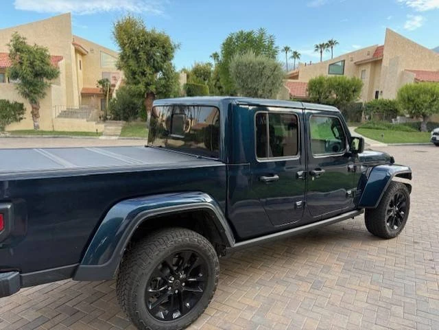 2025 Jeep JT Gladiator - Image 5 of 8