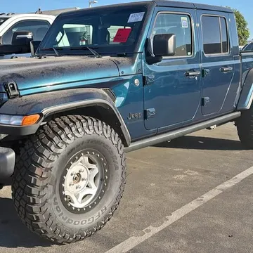 2025 Jeep Gladiator Nighthawk