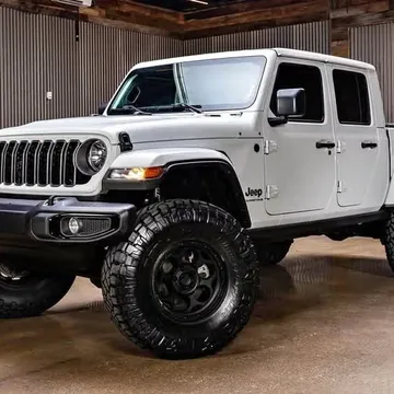 2025 Jeep Gladiator Nighthawk