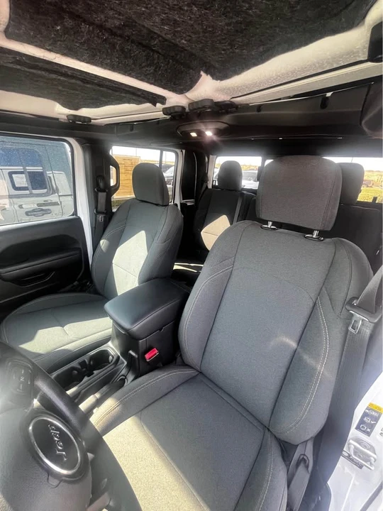 2025 Jeep JT Gladiator - Image 3 of 11