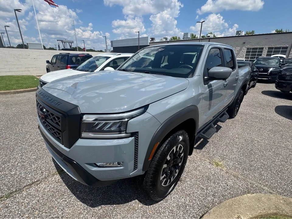 2025 Jeep JT Gladiator - Image 2 of 11