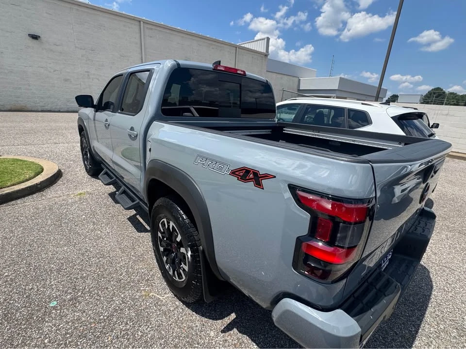 2025 Jeep JT Gladiator - Image 3 of 11