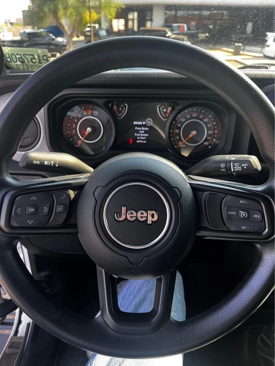 2025 Jeep JT Gladiator - Image 4 of 11