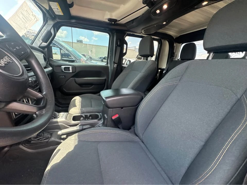 2025 Jeep JT Gladiator - Image 10 of 11