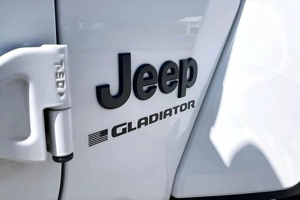 2025 Jeep JT Gladiator - Image 20 of 20