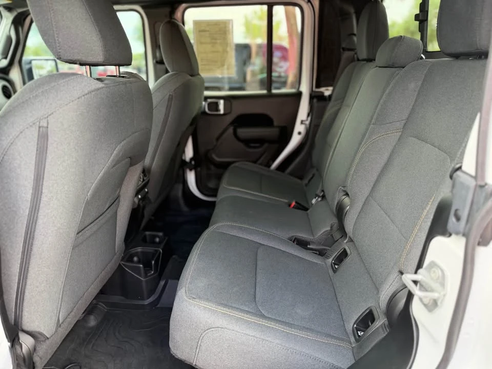2025 Jeep JT Gladiator - Image 8 of 8