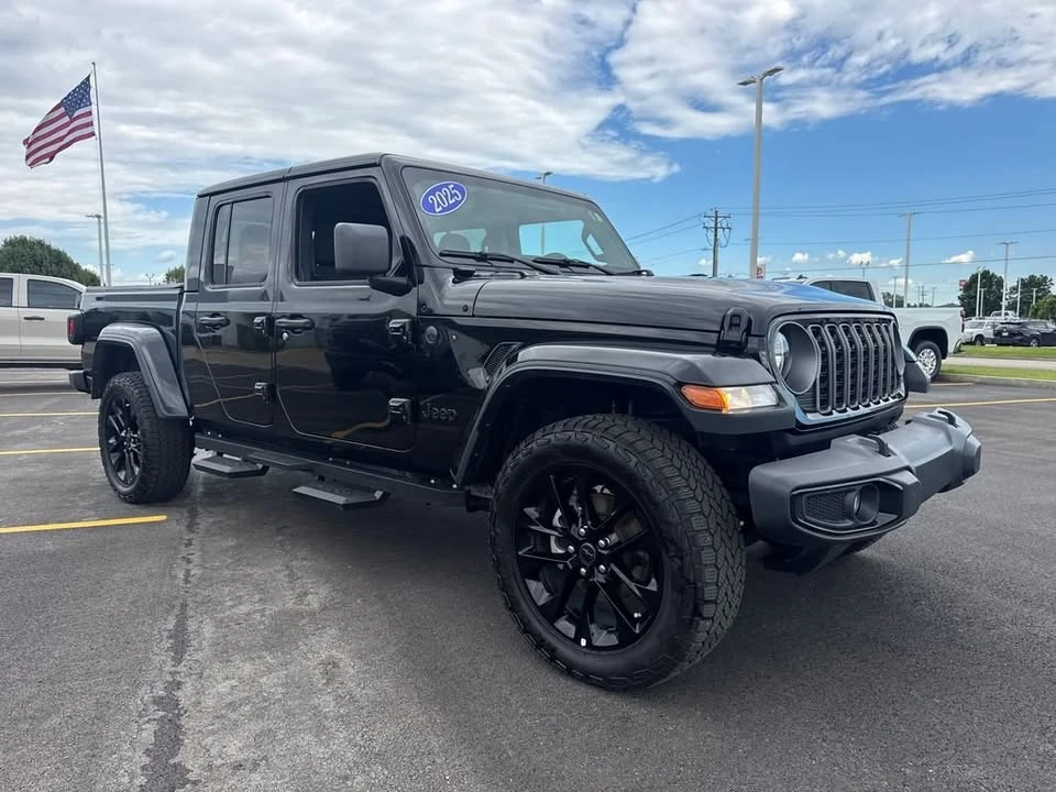 2025 Jeep JT Gladiator - Image 8 of 20