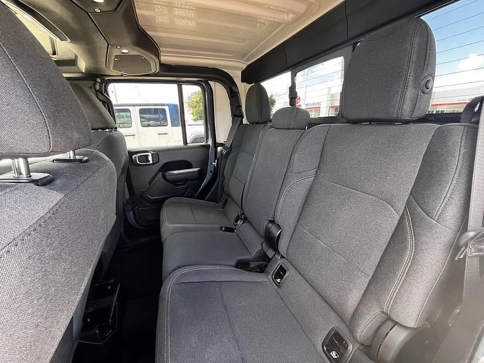 2025 Jeep JT Gladiator - Image 8 of 9