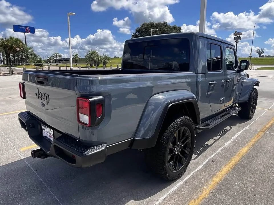 2025 Jeep JT Gladiator - Image 3 of 9