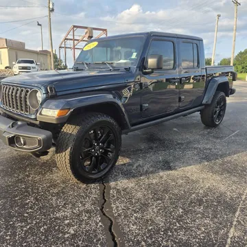 2025 Jeep Gladiator Nighthawk