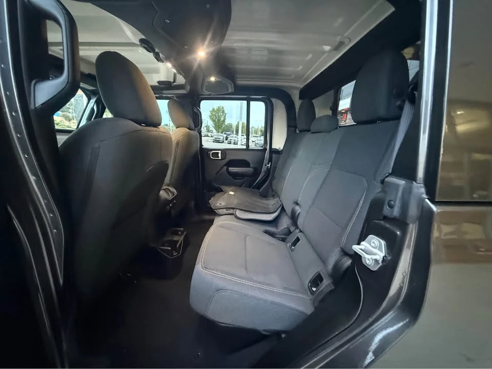 2025 Jeep JT Gladiator - Image 6 of 11