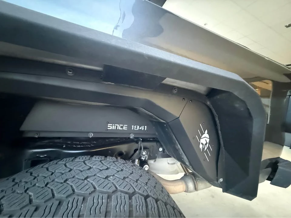 2025 Jeep JT Gladiator - Image 8 of 11