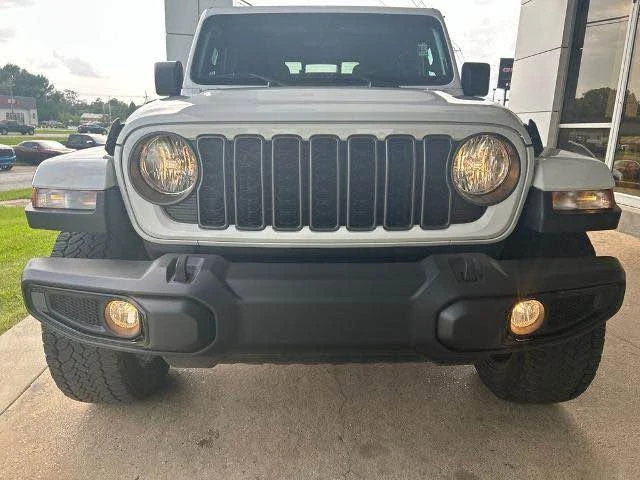 2025 Jeep JT Gladiator - Image 3 of 9