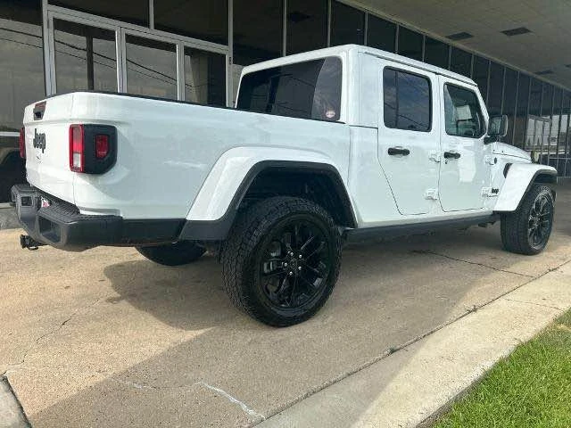2025 Jeep JT Gladiator - Image 4 of 9