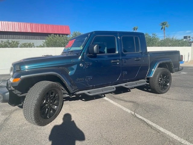 2025 Jeep JT Gladiator - Image 2 of 8