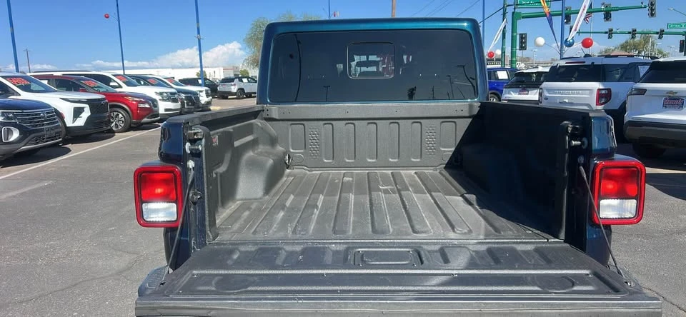 2025 Jeep JT Gladiator - Image 6 of 14