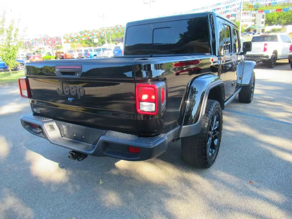 2025 Jeep JT Gladiator - Image 4 of 20