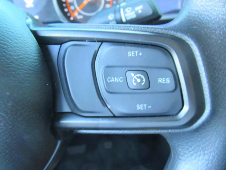 2025 Jeep JT Gladiator - Image 14 of 20