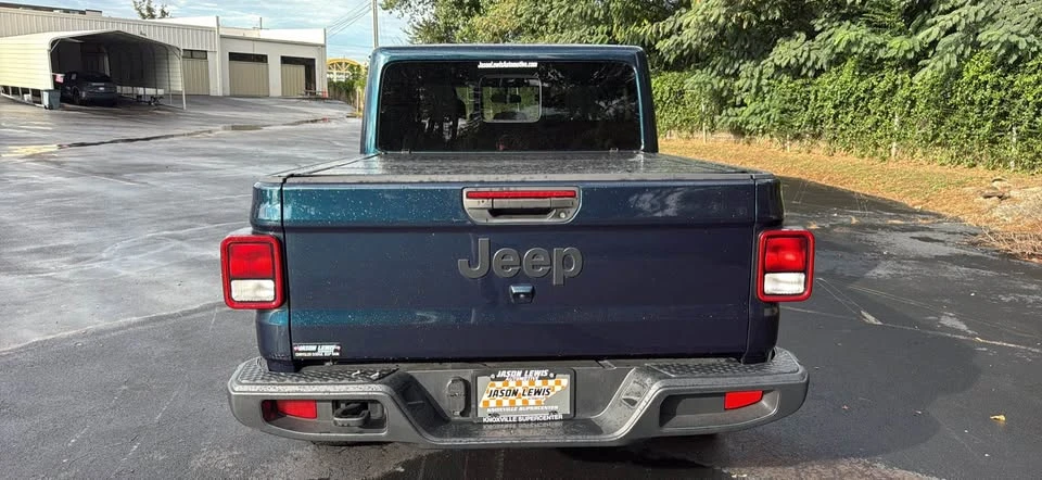 2025 Jeep JT Gladiator - Image 12 of 19