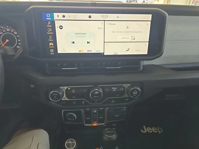 2025 Jeep JT Gladiator - Image 14 of 20