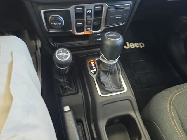 2025 Jeep JT Gladiator - Image 20 of 20