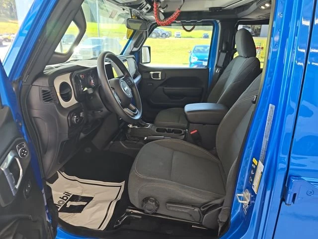 2025 Jeep JT Gladiator - Image 12 of 20