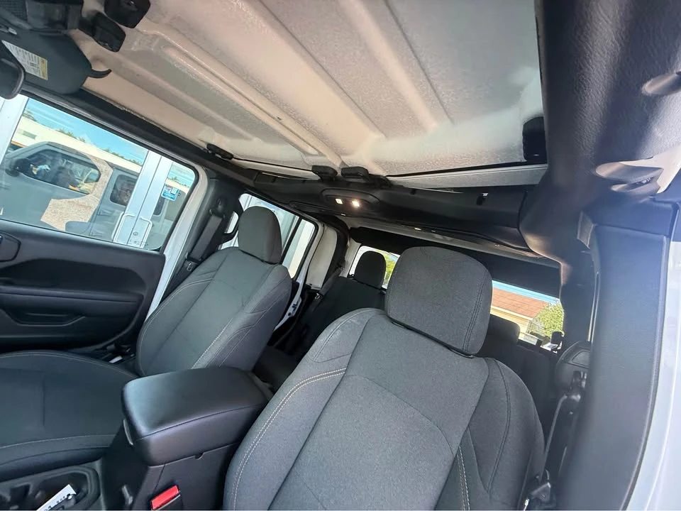 2025 Jeep JT Gladiator - Image 4 of 10