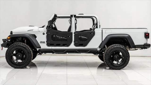2025 Jeep JT Gladiator - Image 9 of 21
