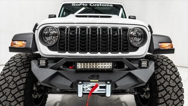 2025 Jeep JT Gladiator - Image 16 of 21
