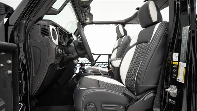 2025 Jeep JT Gladiator - Image 18 of 21