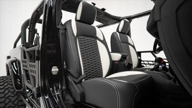 2025 Jeep JT Gladiator - Image 12 of 21