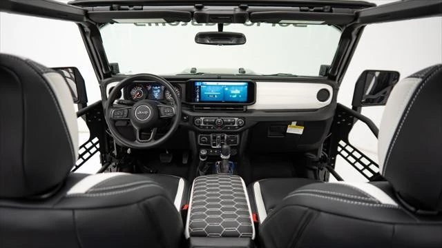 2025 Jeep JT Gladiator - Image 21 of 21