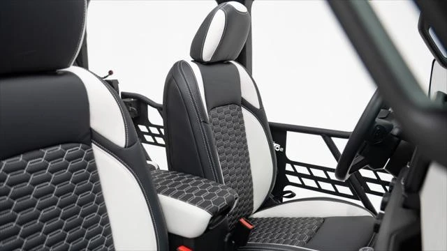 2025 Jeep JT Gladiator - Image 14 of 21