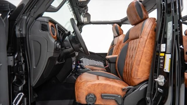 2025 Jeep JT Gladiator - Image 15 of 21