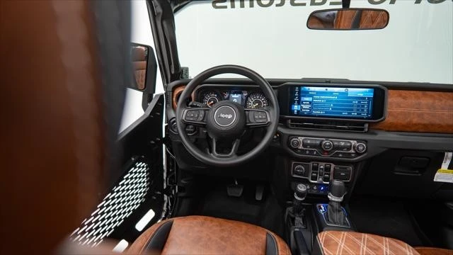 2025 Jeep JT Gladiator - Image 18 of 21