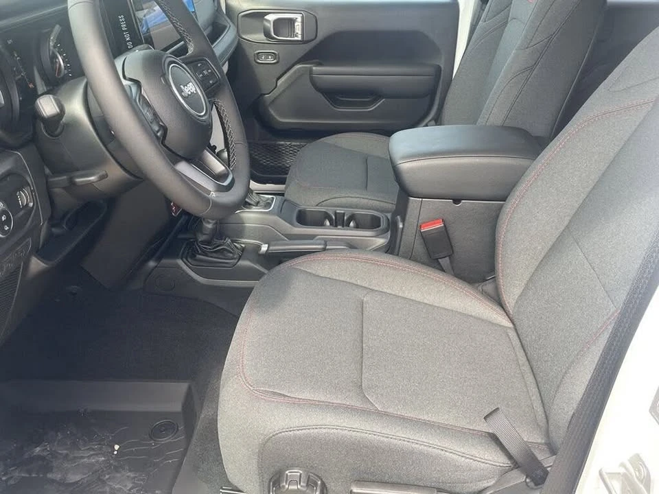 2025 Jeep JT Gladiator - Image 4 of 20