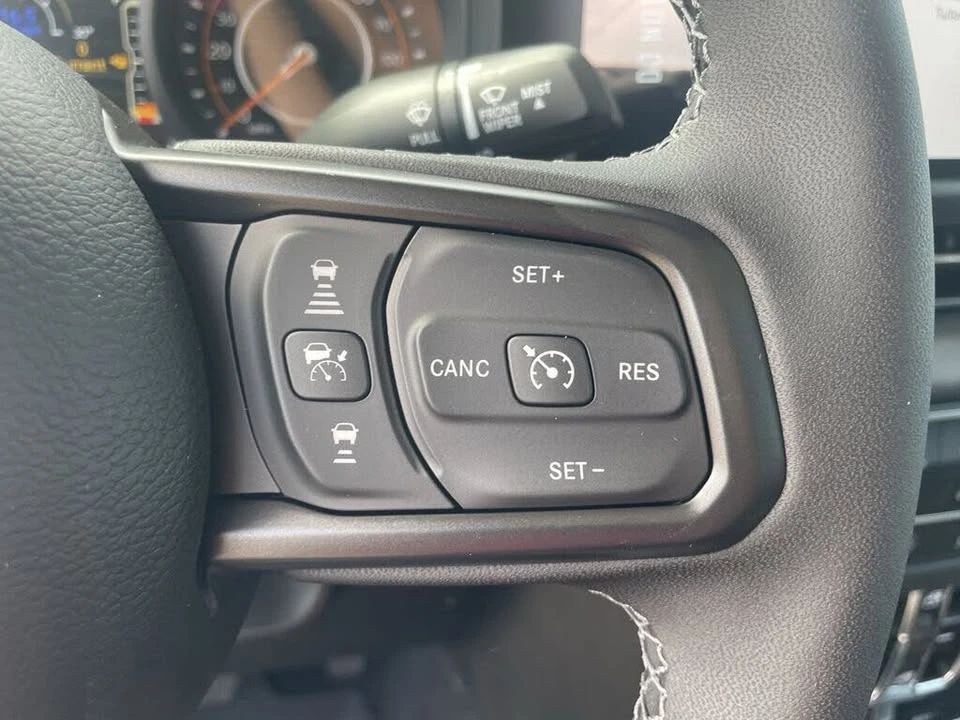 2025 Jeep JT Gladiator - Image 16 of 20