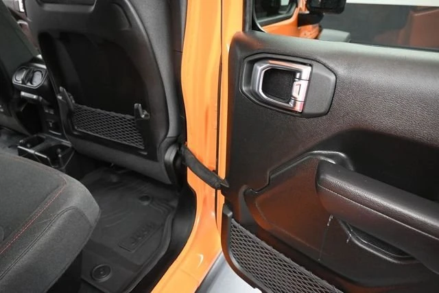 2025 Jeep JT Gladiator - Image 19 of 20