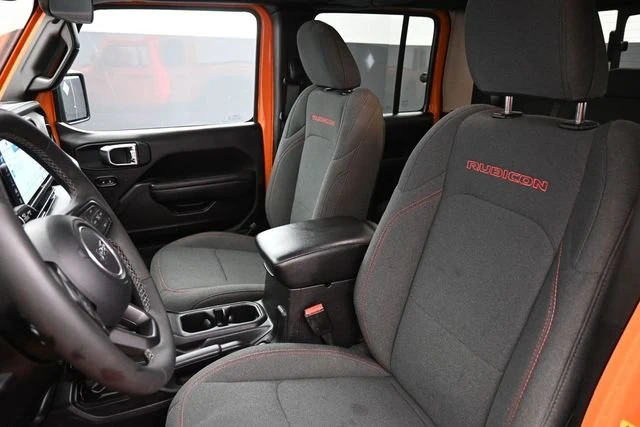 2025 Jeep JT Gladiator - Image 15 of 20