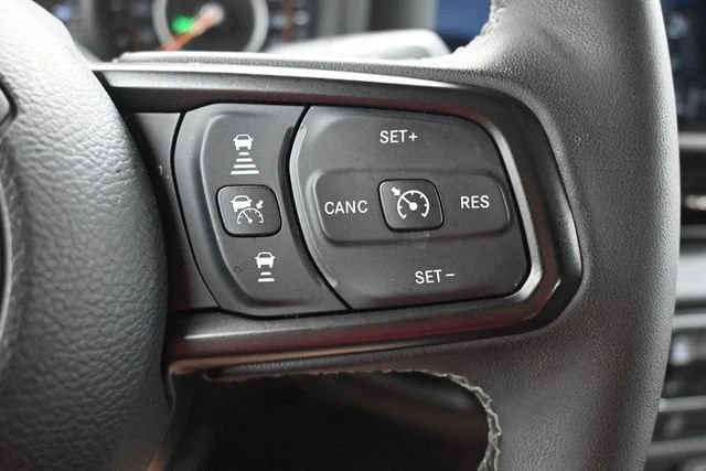 2025 Jeep JT Gladiator - Image 11 of 20